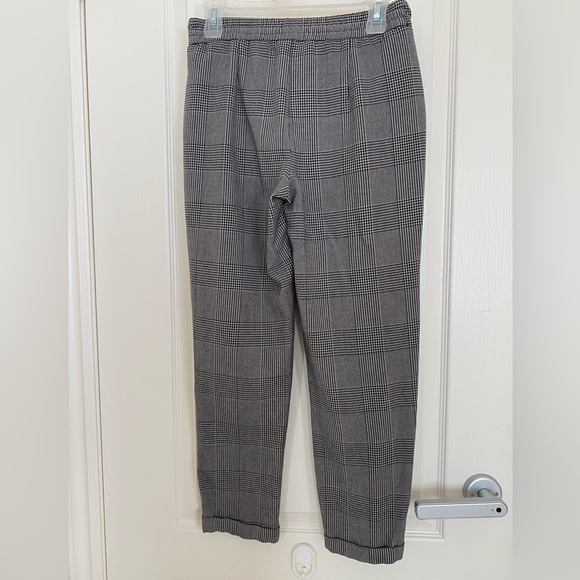 Houndstooth woven pants with cuffed hem - Picture 4 of 4